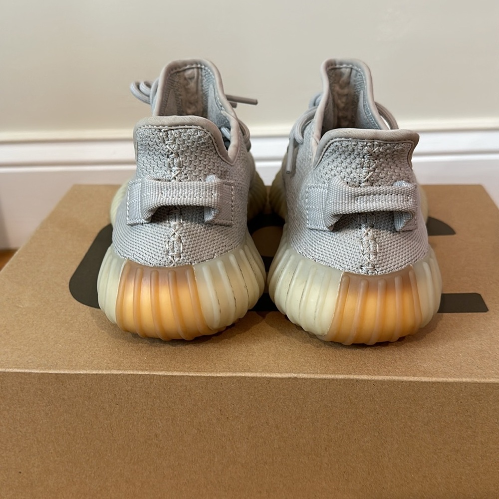 Yeezy 350 - image 3